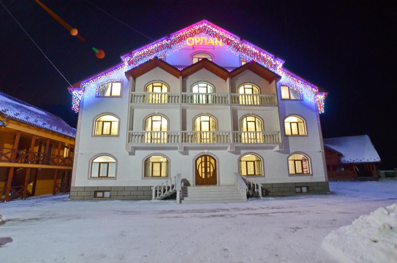 Apart-Hotel Orlan Микуличин Екстериор снимка