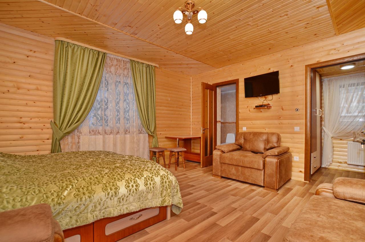 Apart-Hotel Orlan Микуличин Екстериор снимка